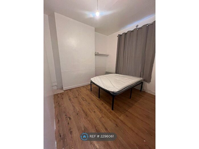 2 Bedroom Semi-Detached House To Rent In Northumberland Park, London, N17