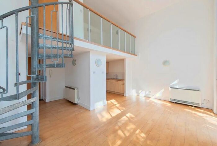 1 Bedroom Apartment To Rent In York Way, Kings Cross, London, N1