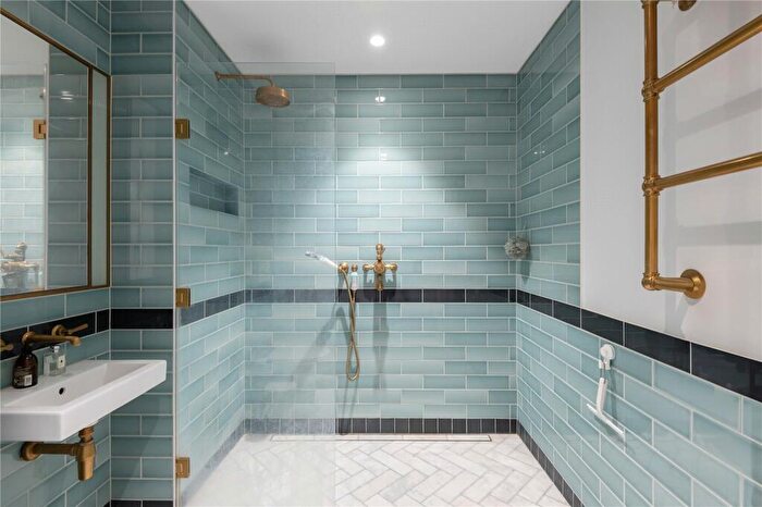 1 Bedroom Apartment For Sale In Switch House East, Circus Road East, London, SW11
