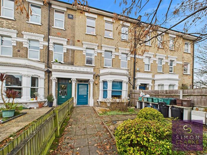 2 Bedroom Flat To Rent In Turle Road, Finsbury Park, N4