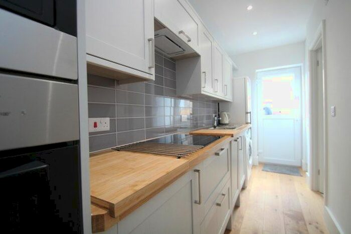 1 Bedroom Flat To Rent In Lebanon Road, Croydon, CR0