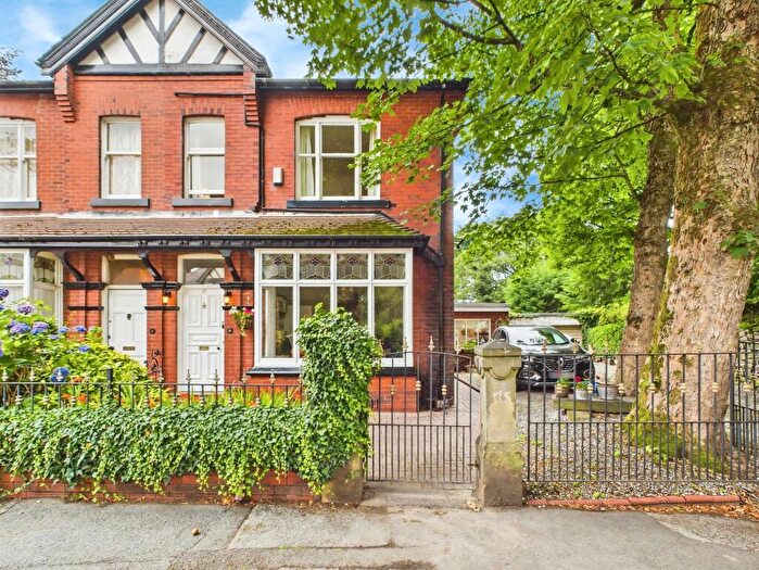 4 Bedroom Semi-Detached House For Sale In Harpers Lane, Smithills, Bolton, BL1