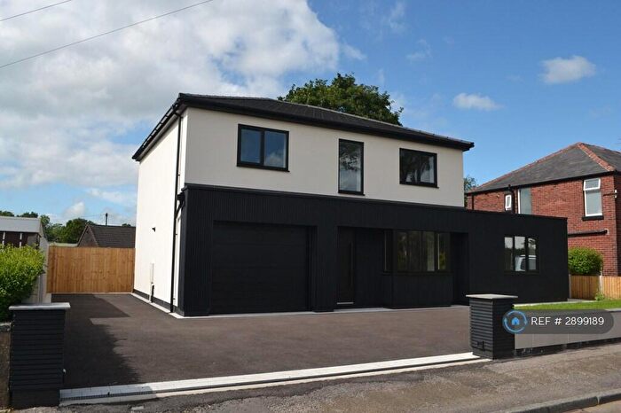 4 Bedroom Detached House To Rent In Beech Grove, Bury, BL8
