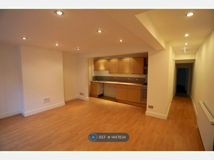 2 Bedroom Flat To Rent In Musgrove Road, London, SE14