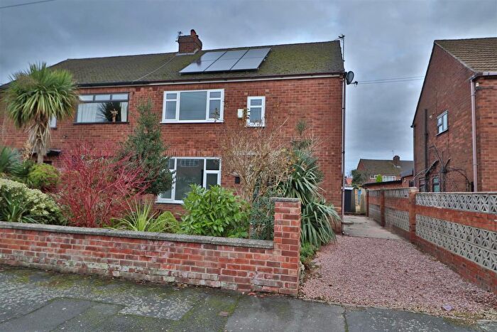 3 Bedroom Semi-Detached House To Rent In Elm Road, Penketh, Warrington, WA5