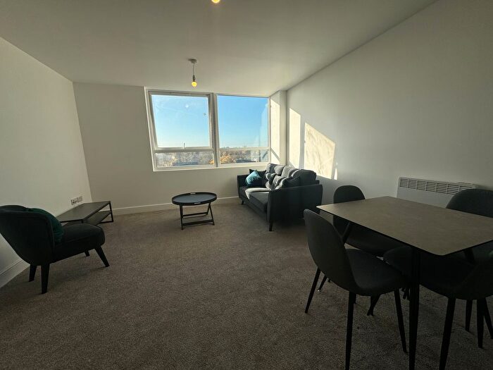 2 Bedroom Flat To Rent In Fowler Road, Aylesbury, HP19