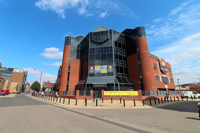 2 Bedroom Flat To Rent In Bayard Plaza, Peterborough, PE1