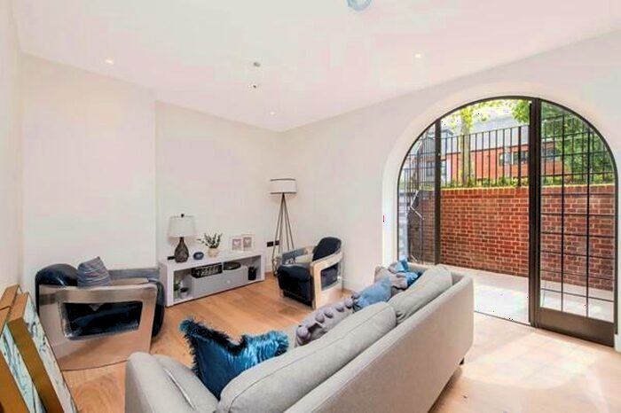 1 Bedroom Apartment To Rent In Lancaster Grove, Belsize Park, NW3