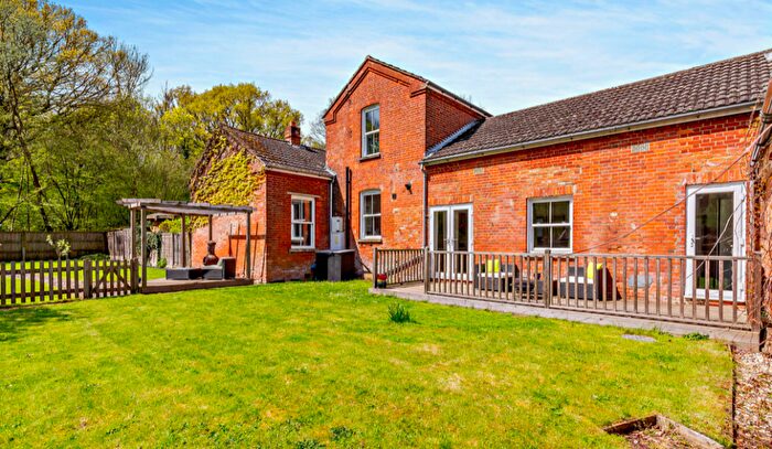 3 Bedroom Terraced House To Rent In Harpswood, Hospital Road, Maidstone, Kent, ME17