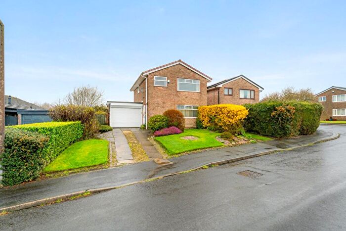 4 Bedroom Detached House For Sale In Higher Ridings, Bromley Cross, Bolton, BL7