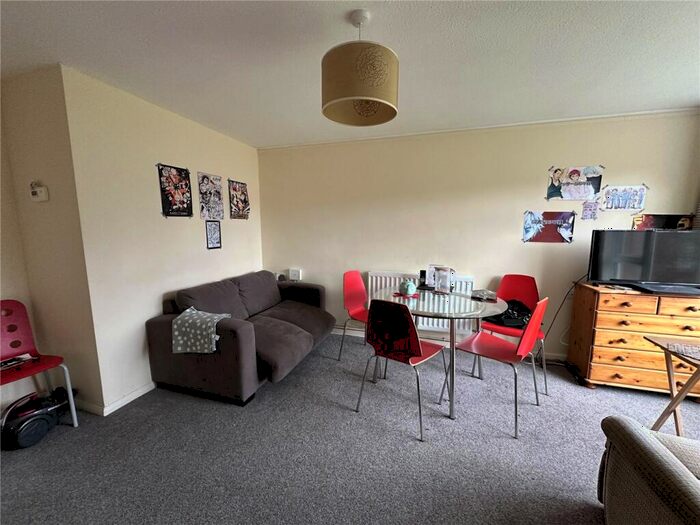 4 Bedroom End Of Terrace House To Rent In The Chantrys, Farnham, Surrey, GU9