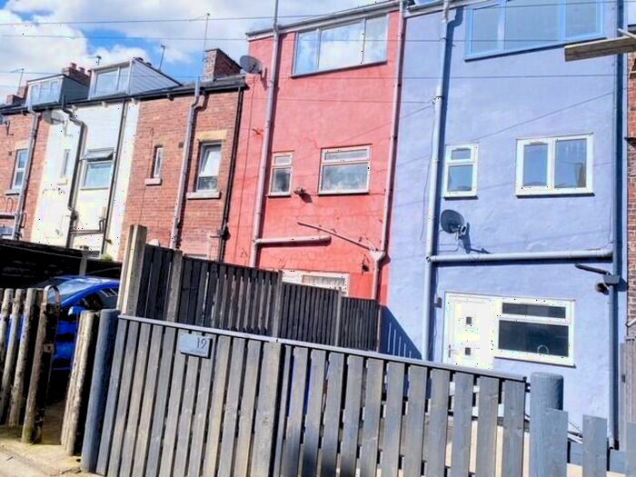 4 Bedroom House To Rent In Ivy Terrace, Barnsley, S70