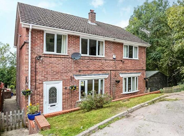 3 Bedroom Semi-Detached House For Sale In Newbury, Berkshire, RG14
