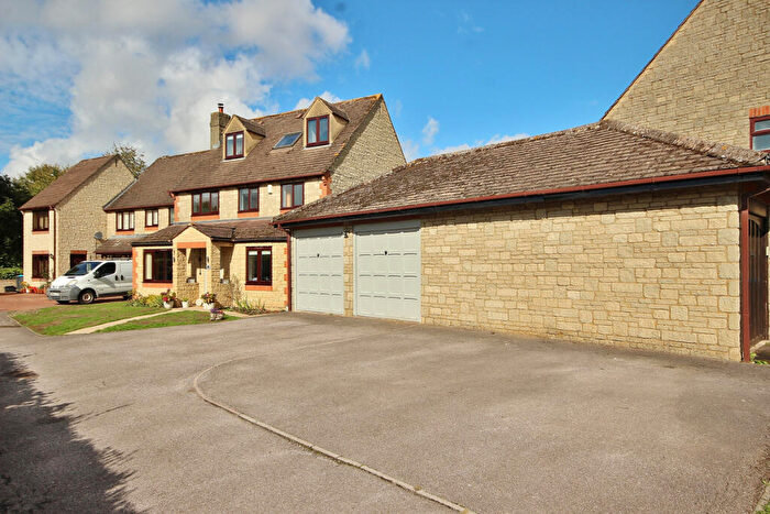 6 Bedroom Detached House For Sale In Sherbourne Road, Witney, OX28