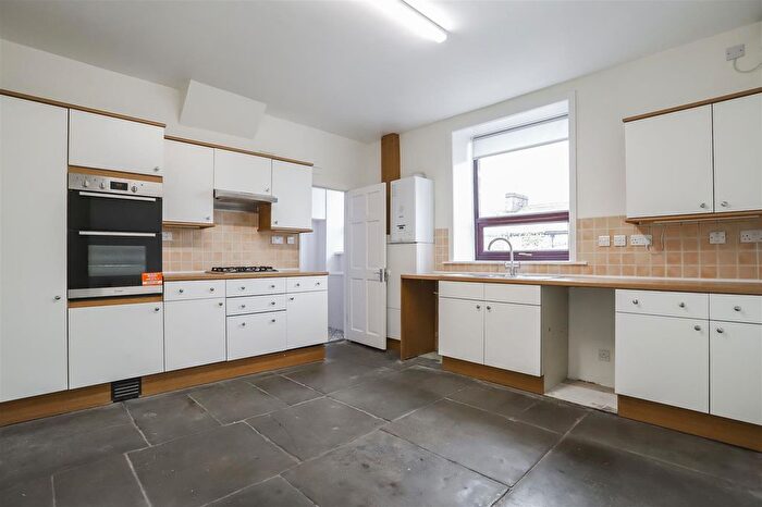 3 Bedroom Terraced House To Rent In Church Street, Newchurch, BB4