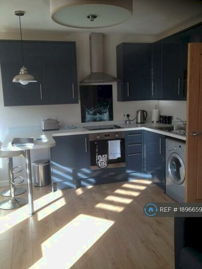1 Bedroom Flat To Rent In Wellingborough Road, Northampton, NN1