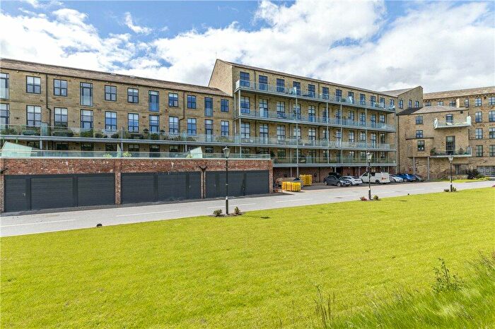 4 Bedroom End Of Terrace House For Sale In Greenholme Mills, Iron Row, Burley In Wharfedale, Ilkley, LS29