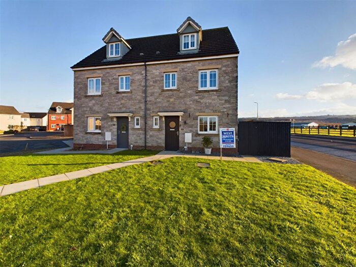 4 Bedroom Semi-Detached House For Sale In Heol Waunhir, Carway, Kidwelly, SA17