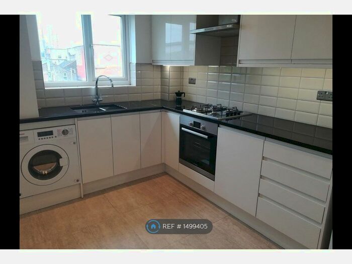 1 Bedroom Flat To Rent In Hewison Street, London, E3