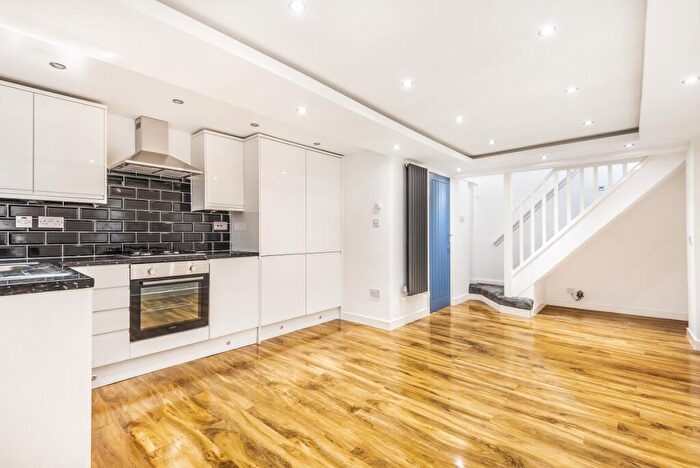 1 Bedroom Flat To Rent In Bromley Road, Catford, London, SE6