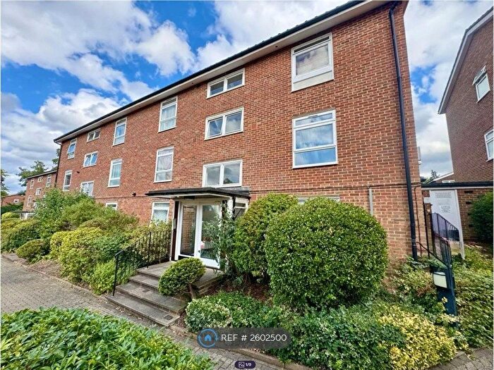 1 Bedroom Flat To Rent In Cotelands, East Croydon, CR0