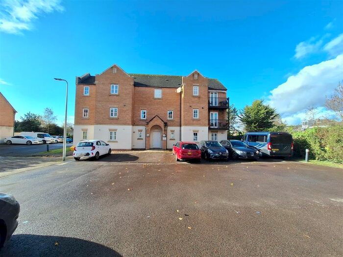 1 Bedroom Flat To Rent In Phoenix Way, Heath, Cardiff, CF14