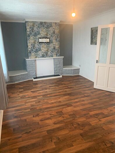 2 Bedroom End Of Terrace House To Rent In Ampulla Road, Liverpool, L11