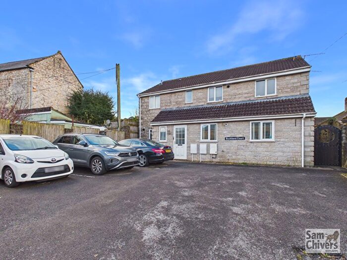 2 Bedroom Flat For Sale In High Street, Paulton, BS39