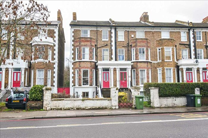 2 Bedroom Apartment To Rent In Lee High Road, London, SE12