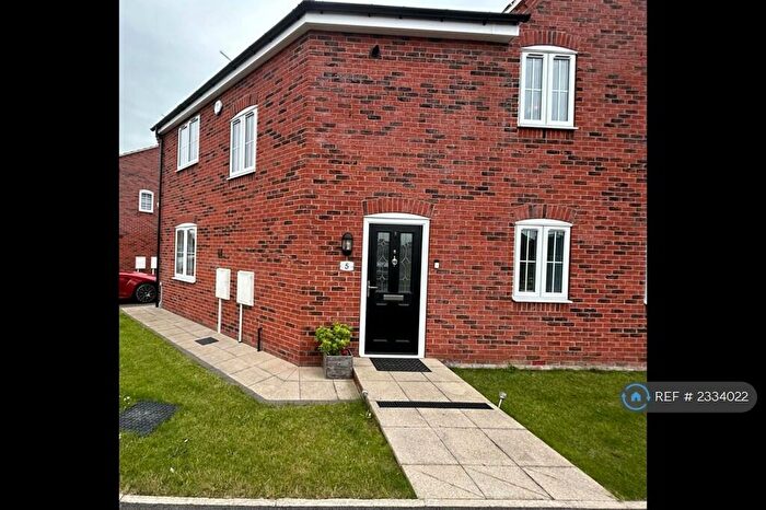 3 Bedroom Semi-Detached House To Rent In Meadows Walk, Clowne, Chesterfield, S43