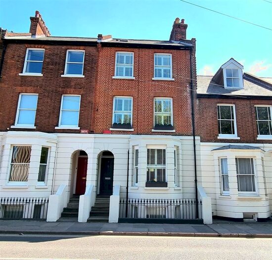 4 Bedroom Terraced House To Rent In Station Road West, Canterbury, CT2