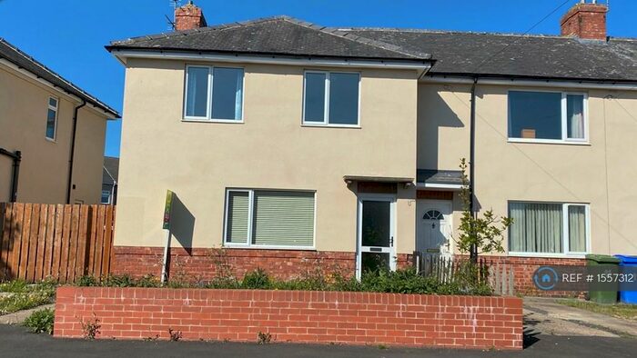 3 Bedroom End Of Terrace House To Rent In St. Bedes Road, Blyth, NE24