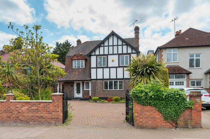 4 Bedroom Property To Rent In Wembley Park Drive, Wembley Park, Wembley, HA9