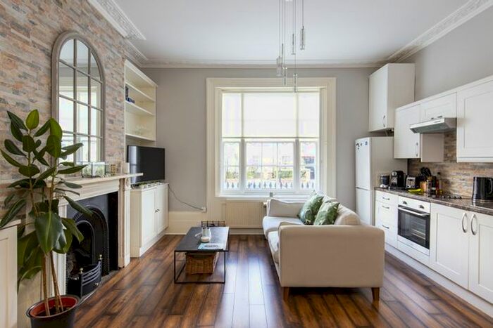 1 Bedroom Flat To Rent In Barnsbury Park, London, N1