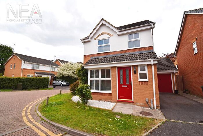 3 Bedroom Property To Rent In Denbeigh Place, Reading, RG1