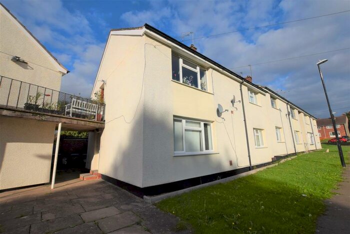 2 Bedroom Maisonette To Rent In Aldrich Avenue, Tile Hill, Coventry, CV4