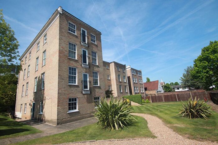 1 Bedroom Flat To Rent In Cookham Road, Maidenhead, SL6