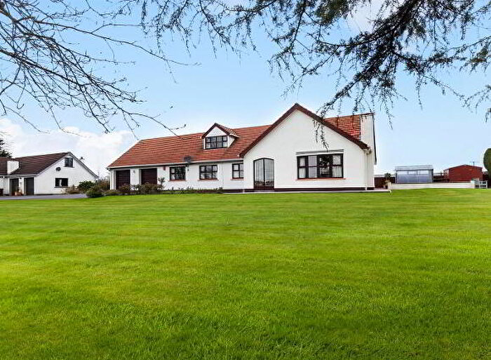 5 Bedroom Bungalows For Sale In Ballybentragh Road, Dunadry, BT41