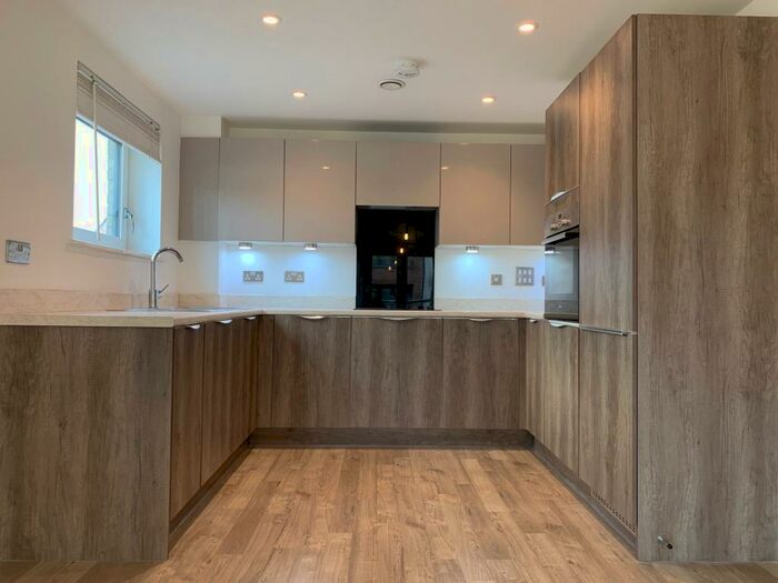 2 Bedroom Apartment To Rent In Wizard Way, Oakgrove, Milton Keynes, MK10