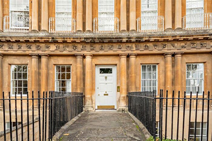 2 Bedroom Maisonette To Rent In The Circus, Bath, Somerset, BA1