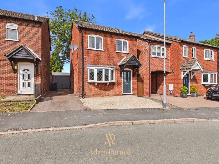 3 Bedroom Detached House For Sale In The Drive, Barwell, LE9