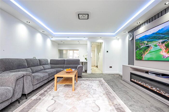 3 Bedroom Terraced House For Sale In Lakeside, Fishponds, Bristol, BS16