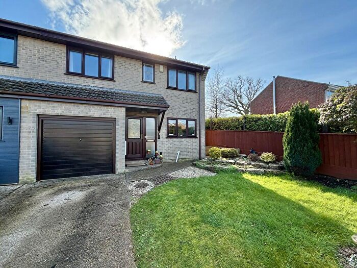 3 Bedroom Semi Detached House For Sale In Primrose Way, Corfe Mullen, BH21