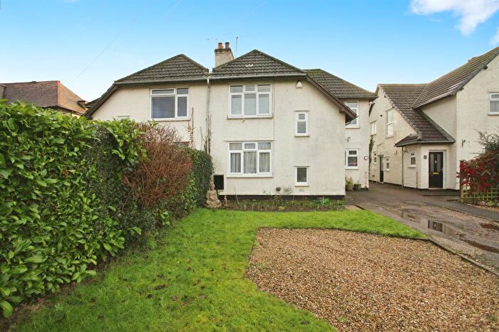 3 Bedroom Semi Detached House For Sale In Magnet Lane, Rugby, CV22