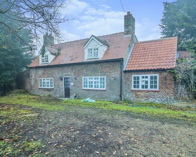 5 Bedroom Detached House For Sale In Throckenholt, Spalding PE12