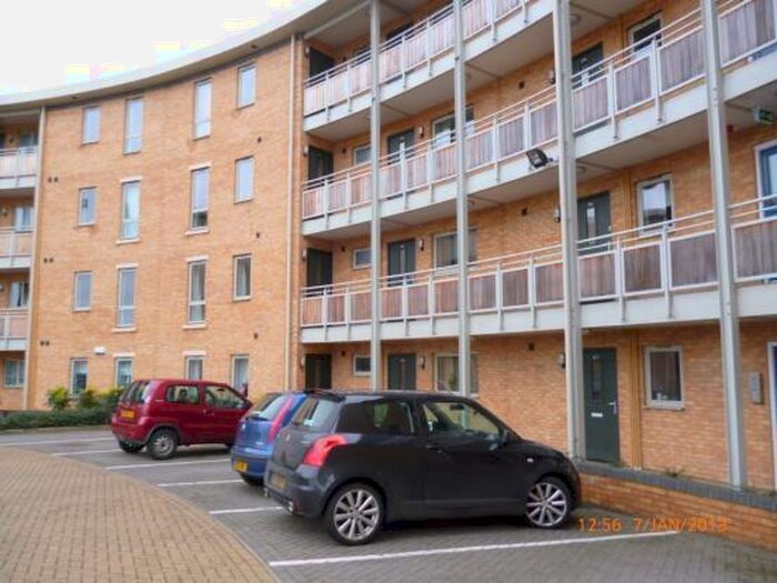 1 Bedroom Flat To Rent In Crescent West, Kettering, NN16