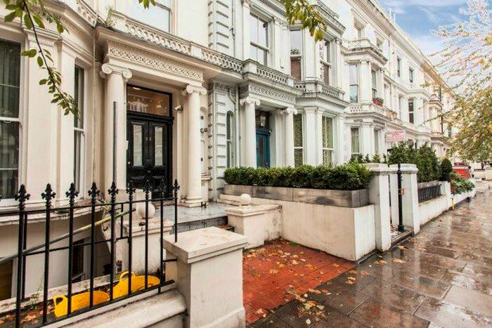 1 Bedroom Flat To Rent In Holland Road, London, W14