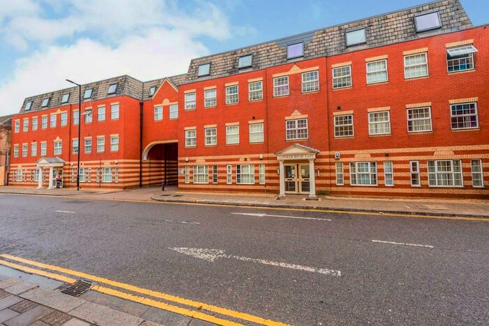 2 Bedroom Flat To Rent In Langham House, Mill Street, Luton, LU1