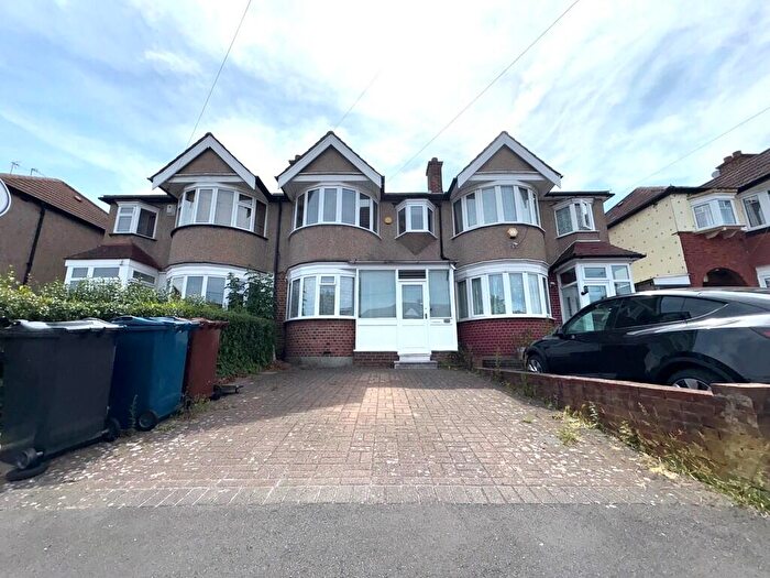 4 Bedroom Terraced House To Rent In Yeading Avenue, Harrow, HA2