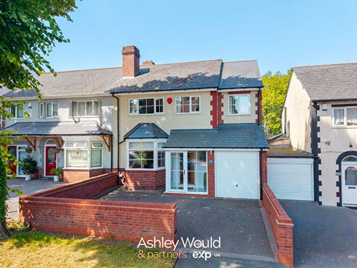 5 Bedroom Semi Detached House For Sale In Moat Road, Oldbury, B68